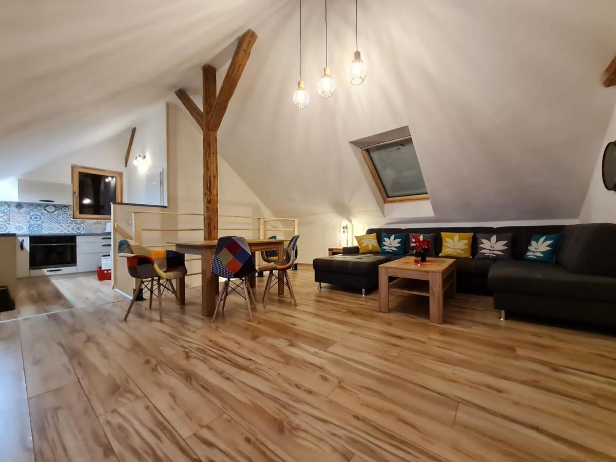 Apartman Konirna Гаррахов Екстер'єр фото
