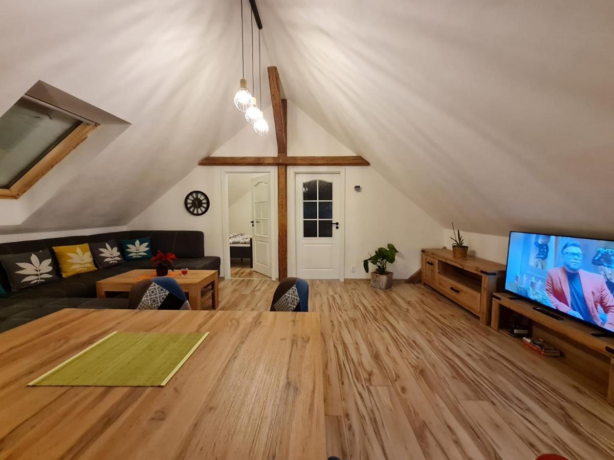 Apartman Konirna Гаррахов Екстер'єр фото