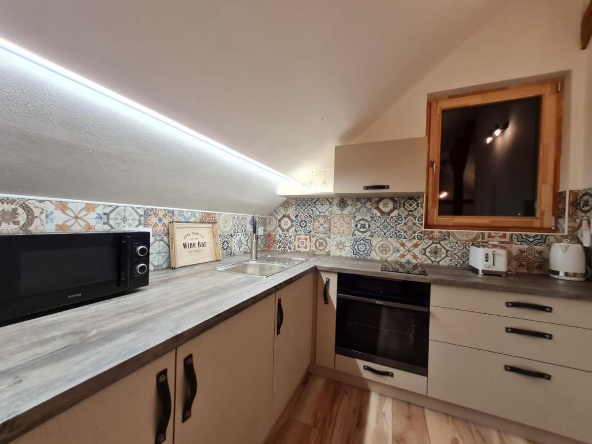Apartman Konirna Гаррахов Екстер'єр фото