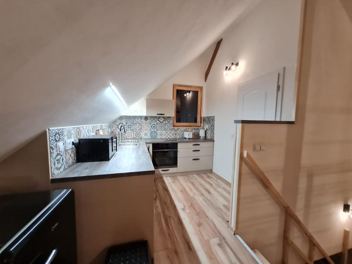 Apartman Konirna Гаррахов Екстер'єр фото