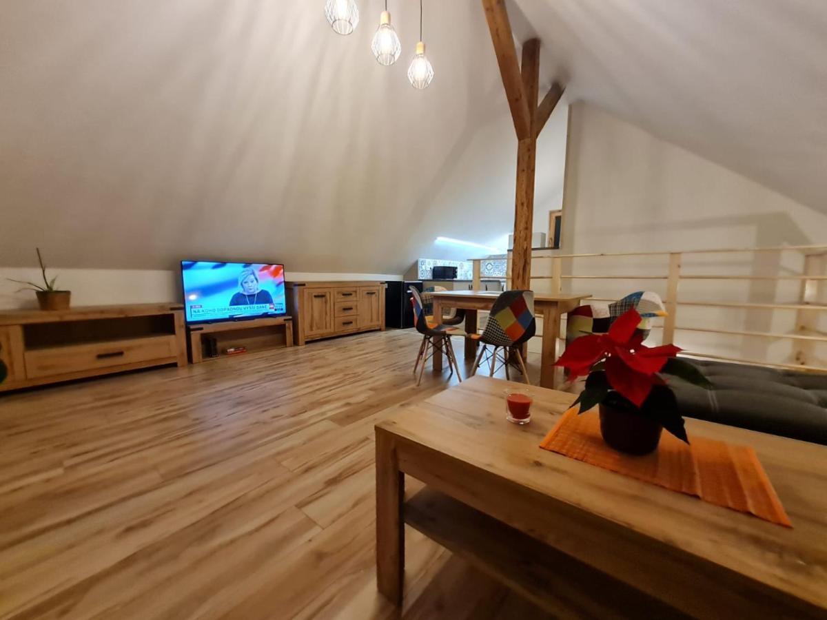 Apartman Konirna Гаррахов Екстер'єр фото